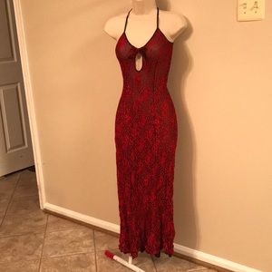 Lady- “Shirley of Hollywood” Red & Black Nightgown